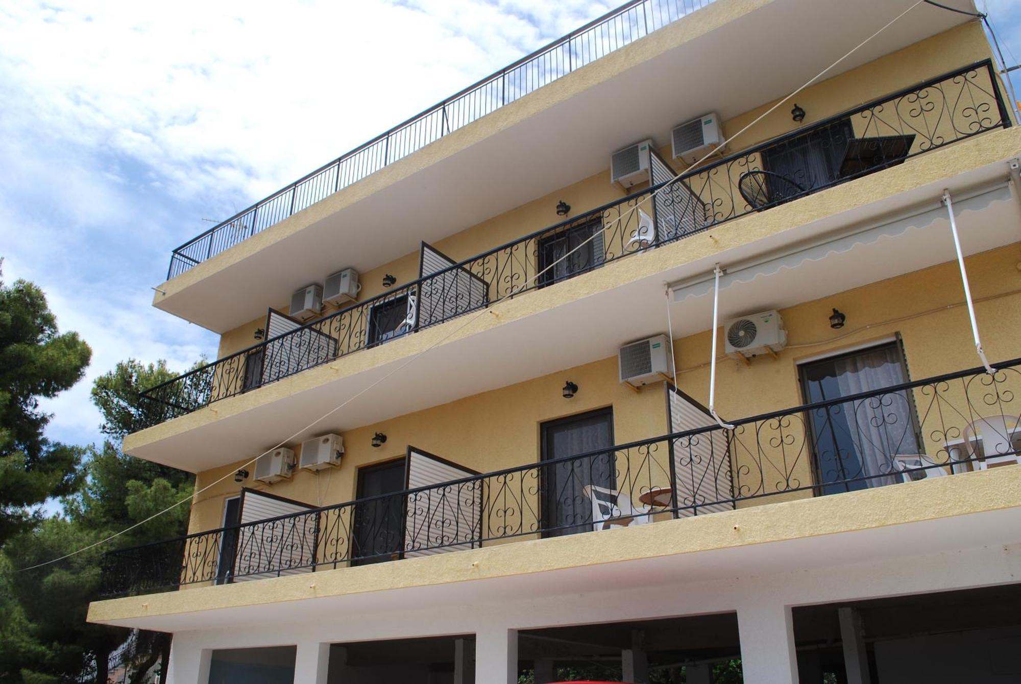 Sunset Rooms Agia Marina  Eksteriør bilde