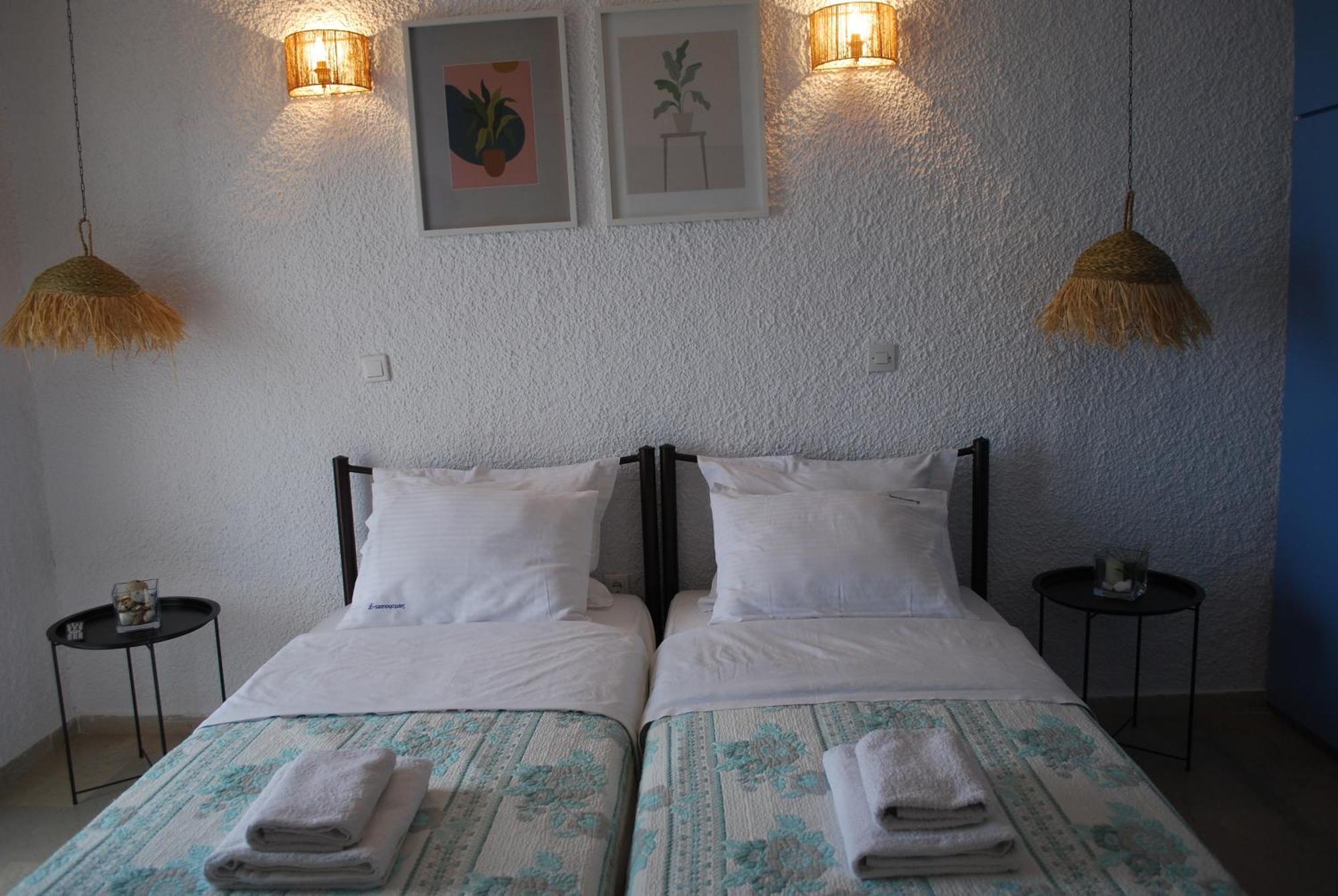 Sunset Rooms Agia Marina  Eksteriør bilde