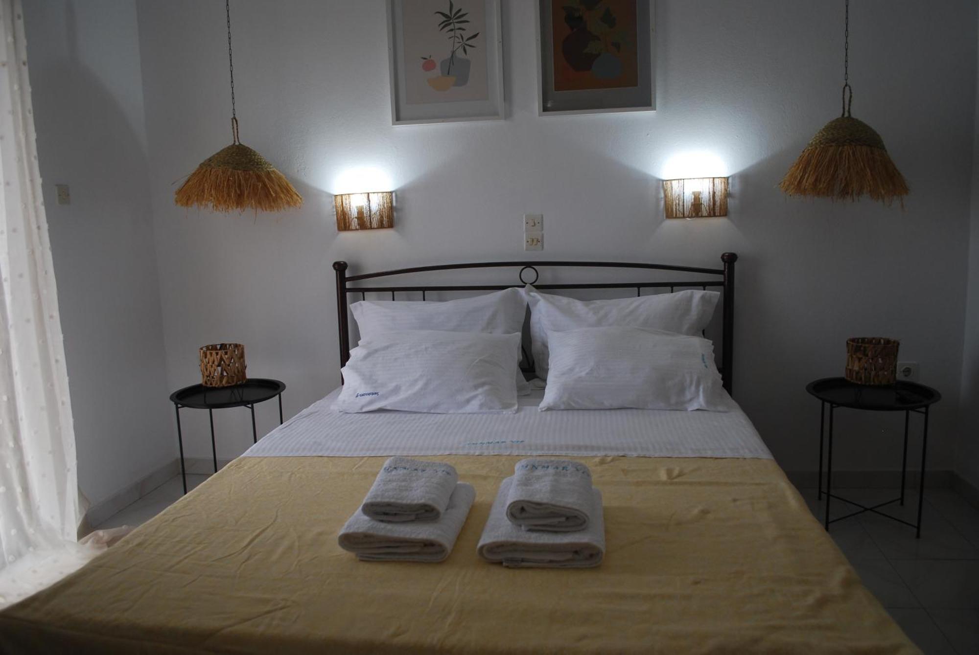 Sunset Rooms Agia Marina  Eksteriør bilde
